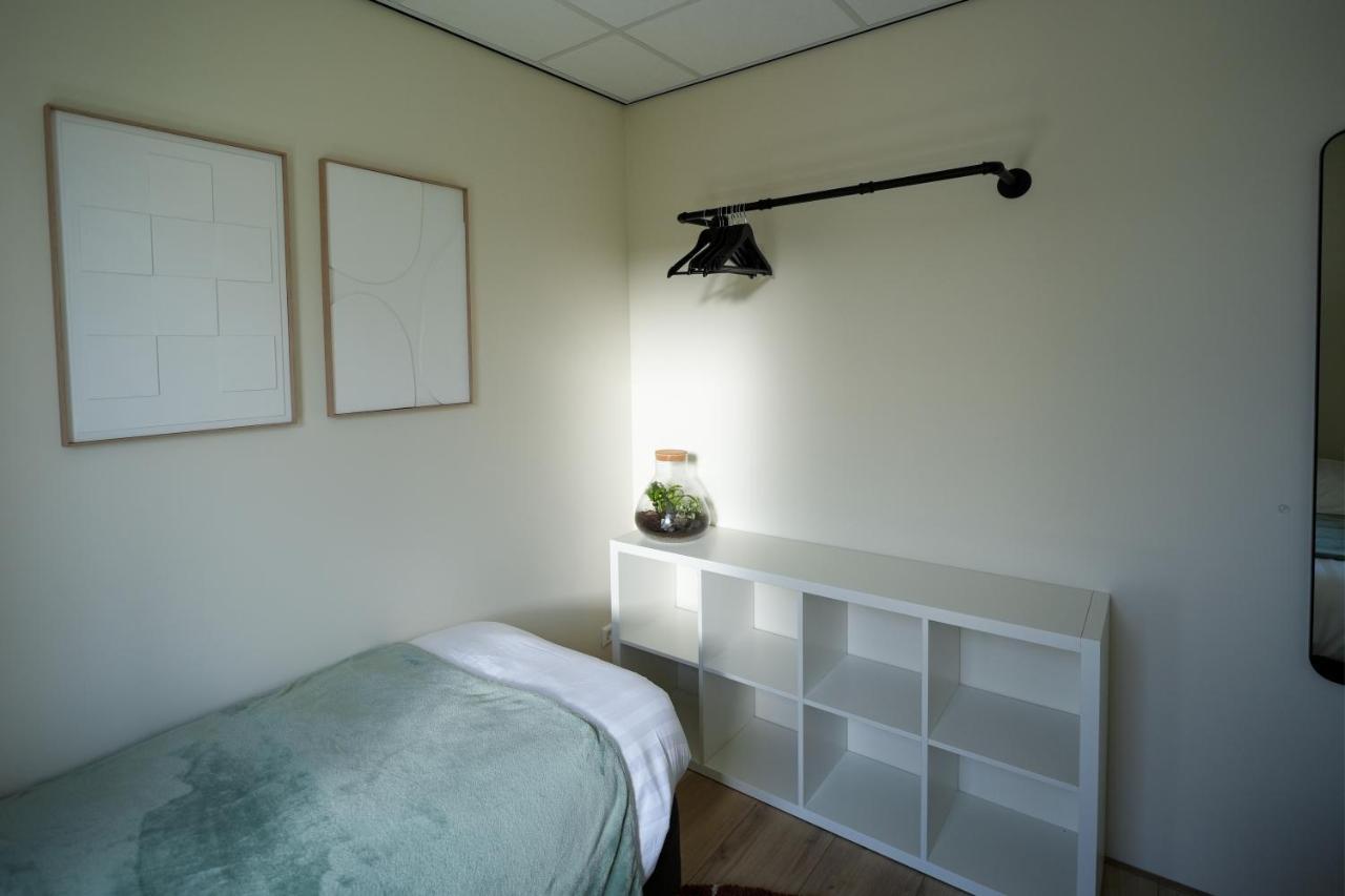 4 To 6 Persons Waterfront Villa Roelofarendsveen 外观 照片