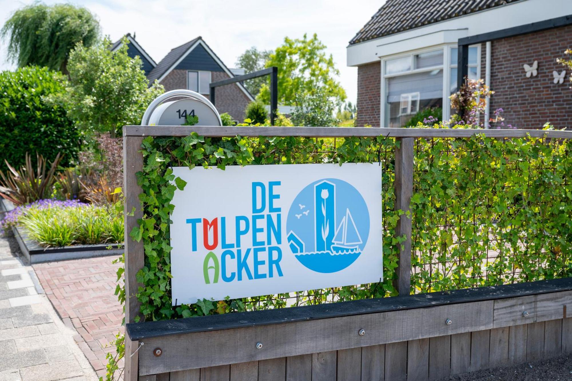 4 To 6 Persons Waterfront Villa Roelofarendsveen 外观 照片